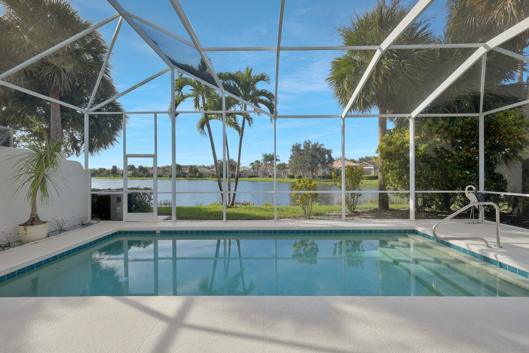 3701 Whidbey Way, Naples, FL 34119