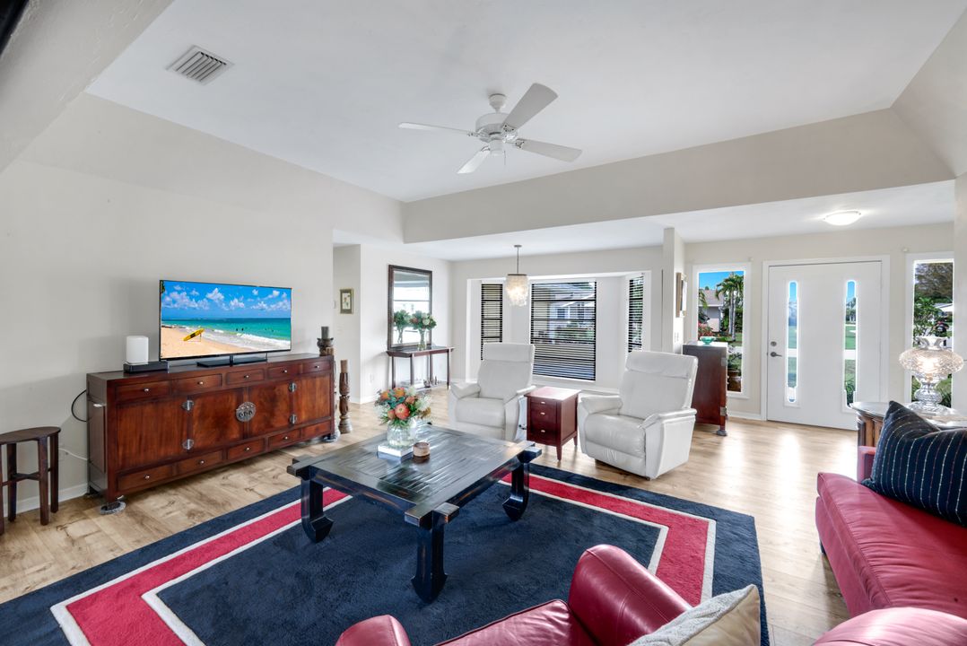 111 Blue Ridge Dr, Naples, FL 34112