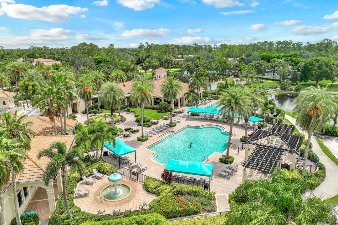 2179 Canary Island Cove, Naples, FL 34119