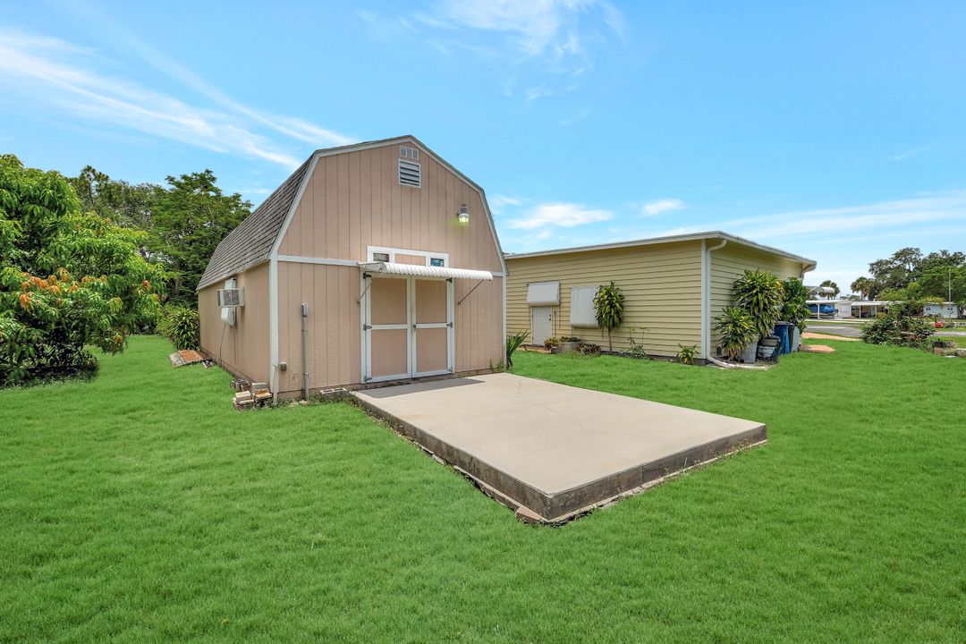 27288 Bourbonniere Dr, Bonita Springs, FL 34135