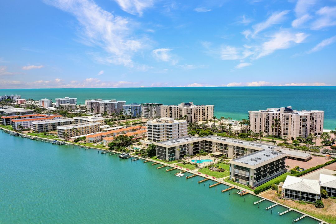 3200 Gulf Shore Blvd N #401, Naples, FL 34103