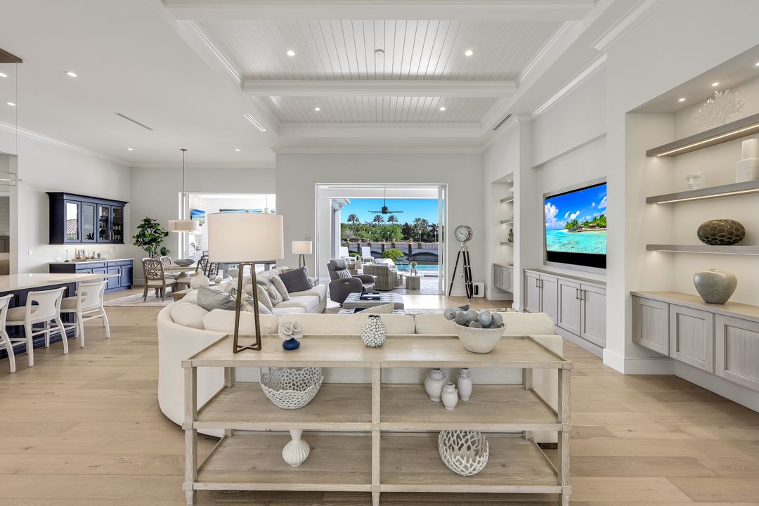 16415 Seneca Way, Naples, FL 34110