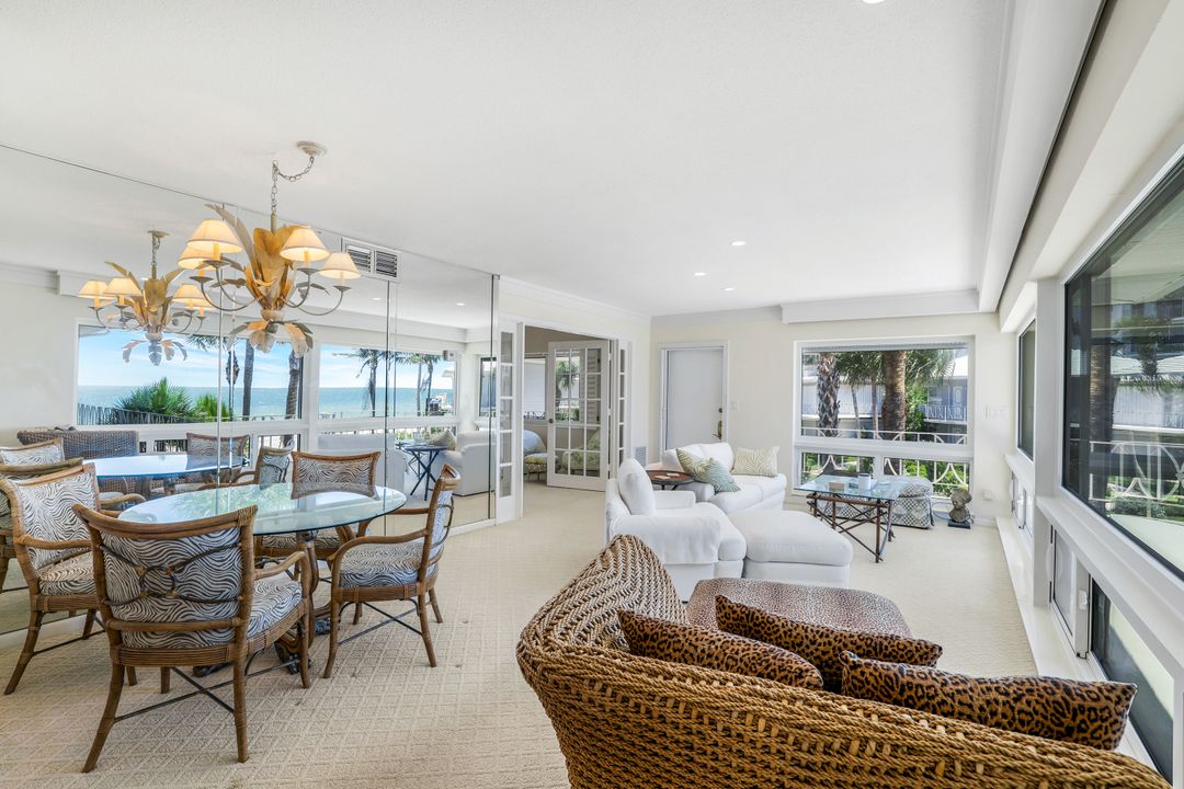 1851 Gulf Shore Blvd N #15, Naples, FL 34102