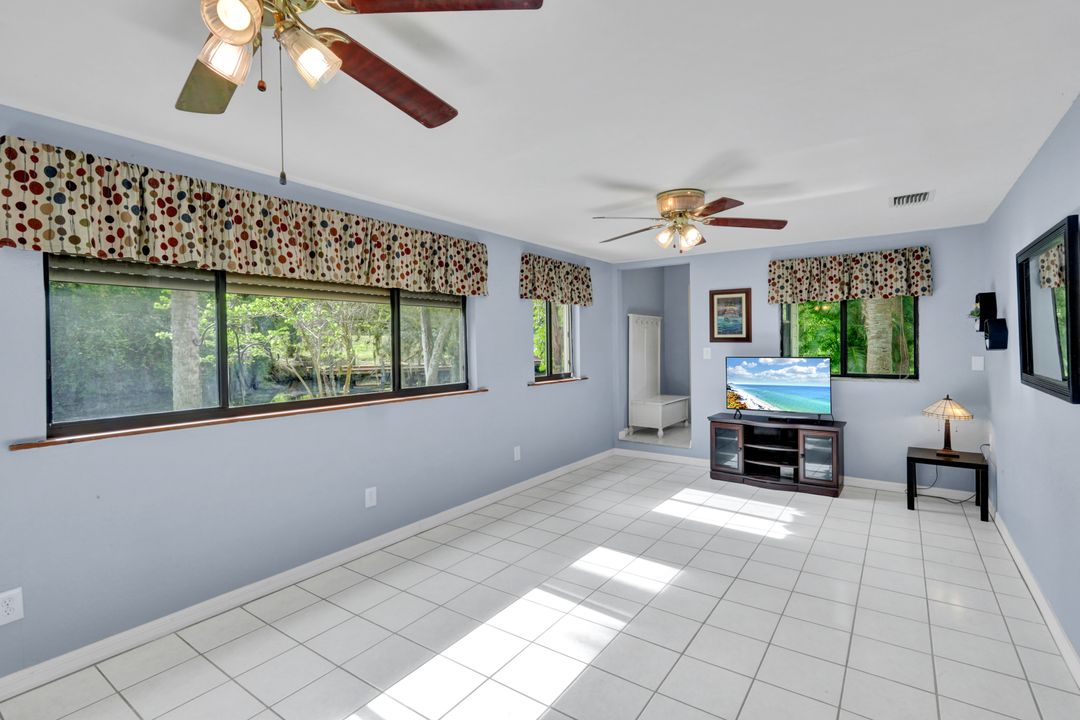 18200 Elmwood Dr, Alva, FL 33920