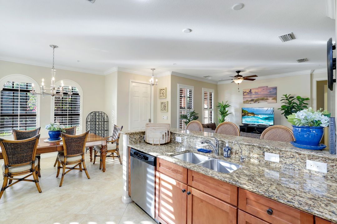8985 Cambria Cir #2103, Naples, FL 34113