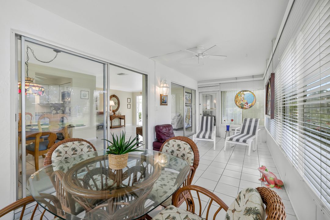 9 Hackney Ln, Naples, FL 34112