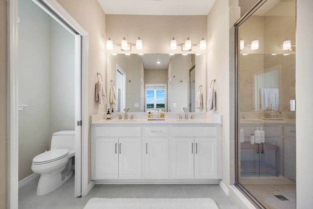 11811 Venetian Lagoon Dr #204, Fort Myers, FL 33913