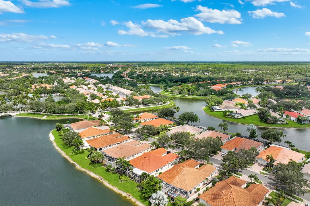 5425 Guadeloupe Way, Naples, FL 34119