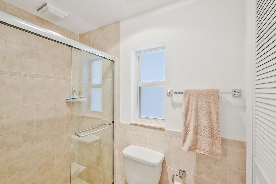 2302 SE 28th St, Cape Coral, FL 33904