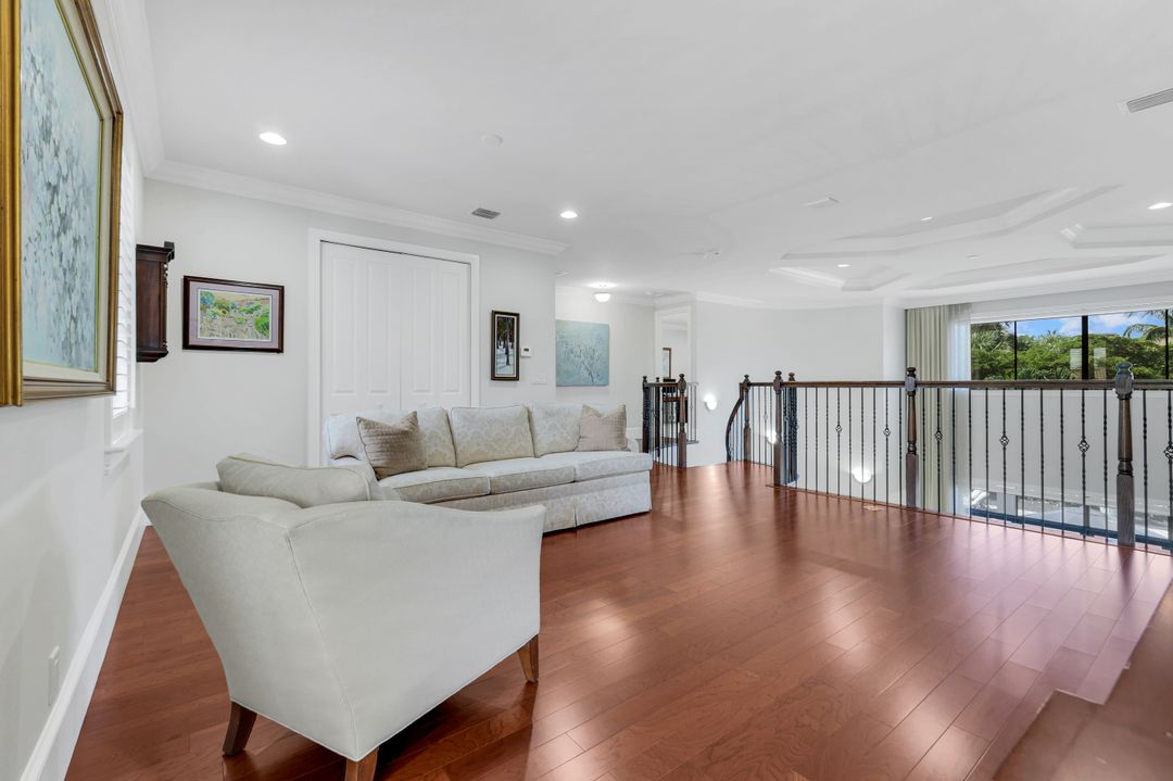 2351 Traditions Ct, Naples, FL 34105