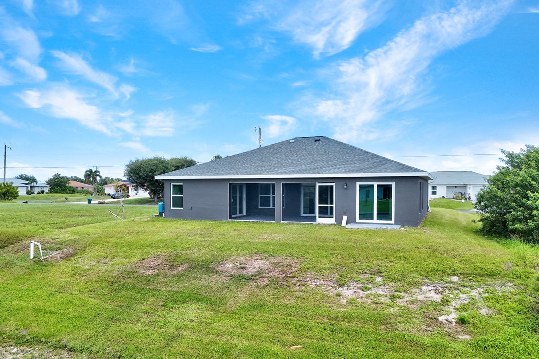 918 NE 12th St, Cape Coral, FL 33909