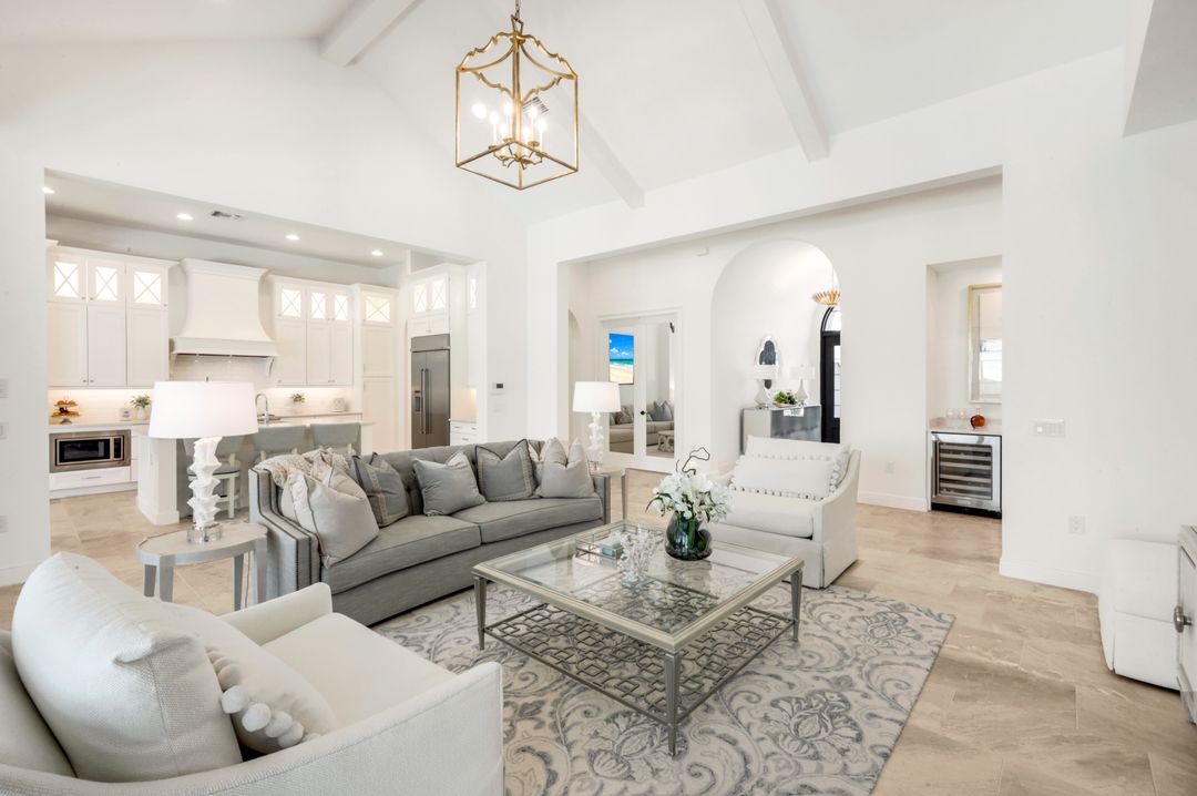 3233 Tavolara Ln, Naples, FL 34114