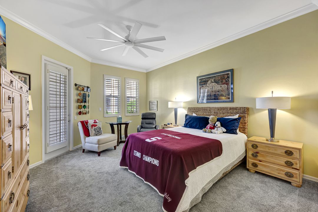 2100 L'Ambiance Cir #101, Naples, FL 34108
