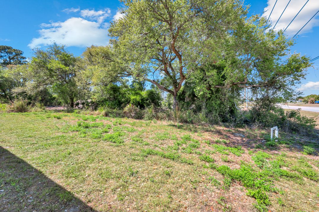 100 Parish Dr, Lehigh Acres, FL 33974