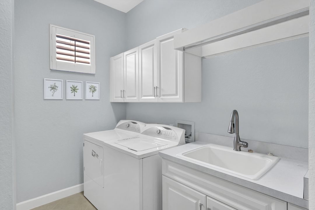 9560 Cypress Hammock Cir #202, Estero , FL 34135