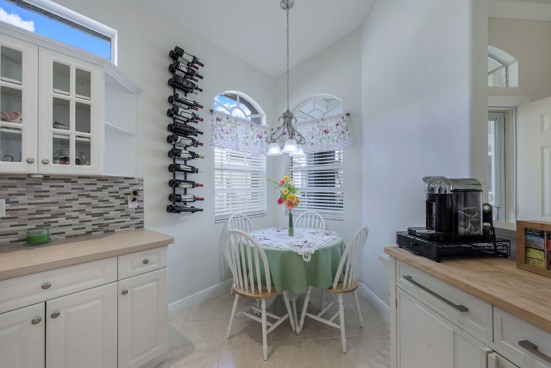 8687 Ibis Cove Cir, Naples, FL 34119