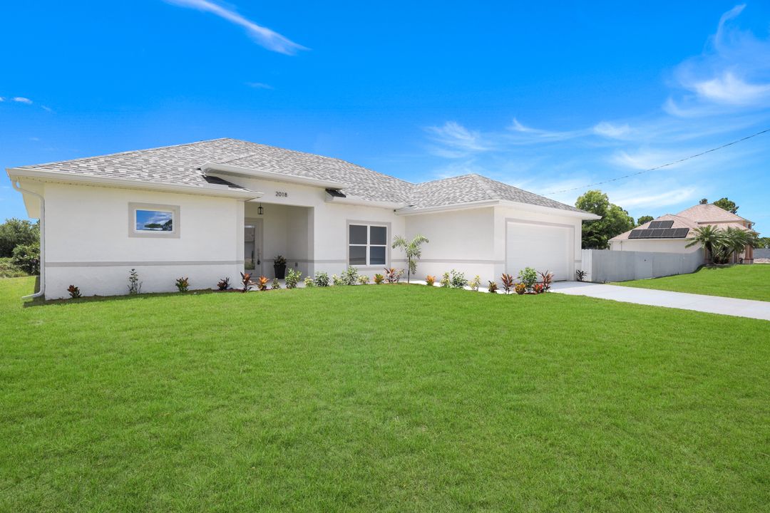 2018 NE 33rd Ln, Cape Coral, FL 33909