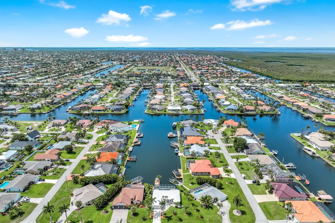 2714 SW 39th Terrace, Cape Coral, FL 33914