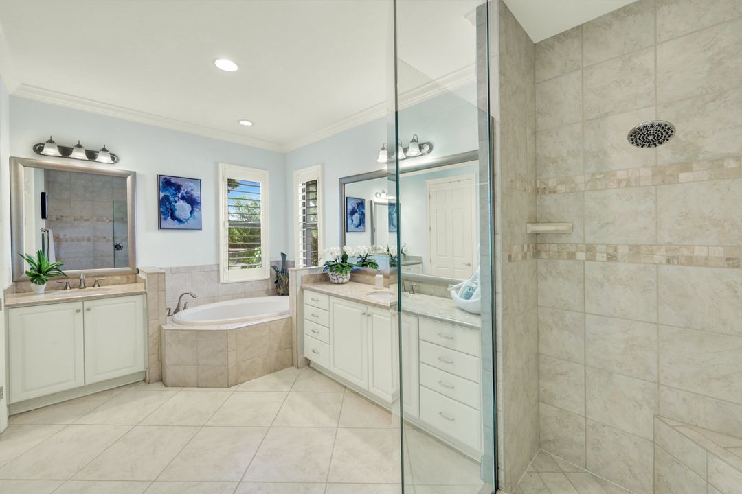 4560 Colony Villas Dr #1701, Bonita Springs, FL 34134