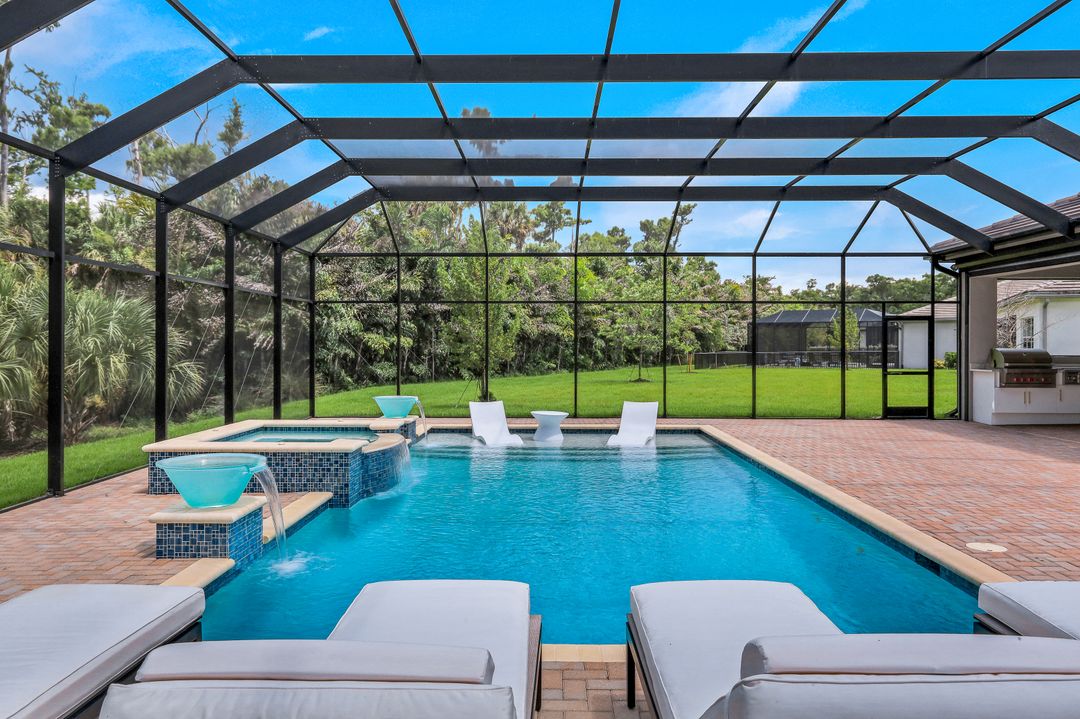 12063 Azalea Wy, Naples, FL 34120