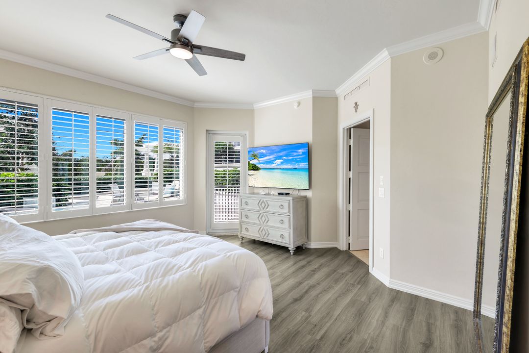 265 Indies Way #302, Naples, FL 34110