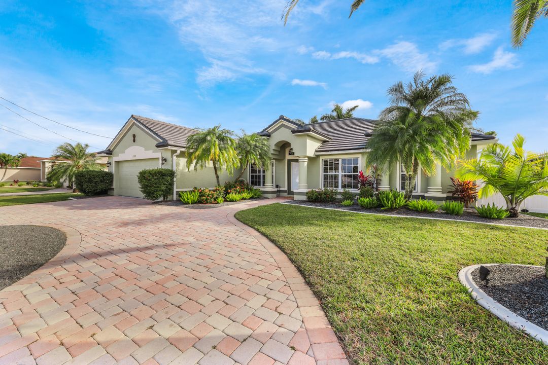 3325 SW 5th Pl, Cape Coral, FL 33914