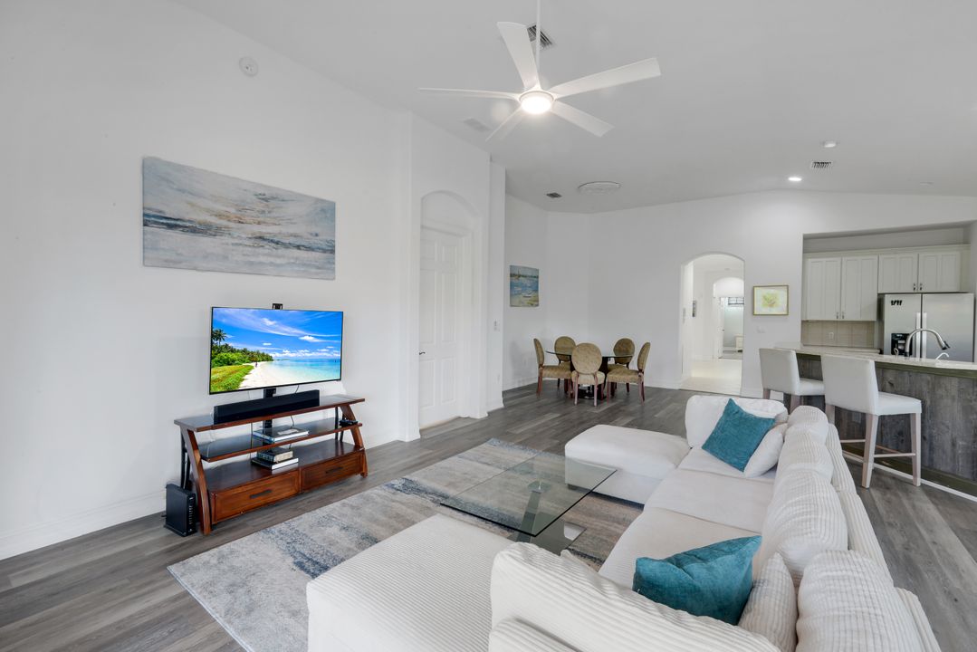 1277 Rialto Way #201, Naples, FL 34114