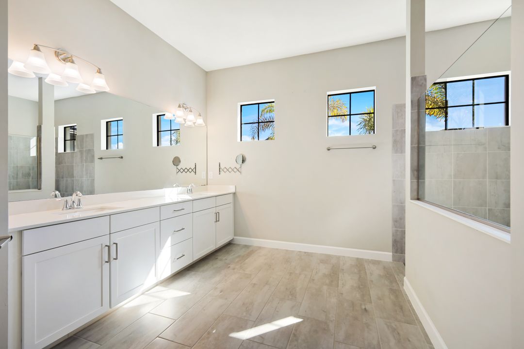 11689 Canopy Loop, Fort Myers, FL 33913