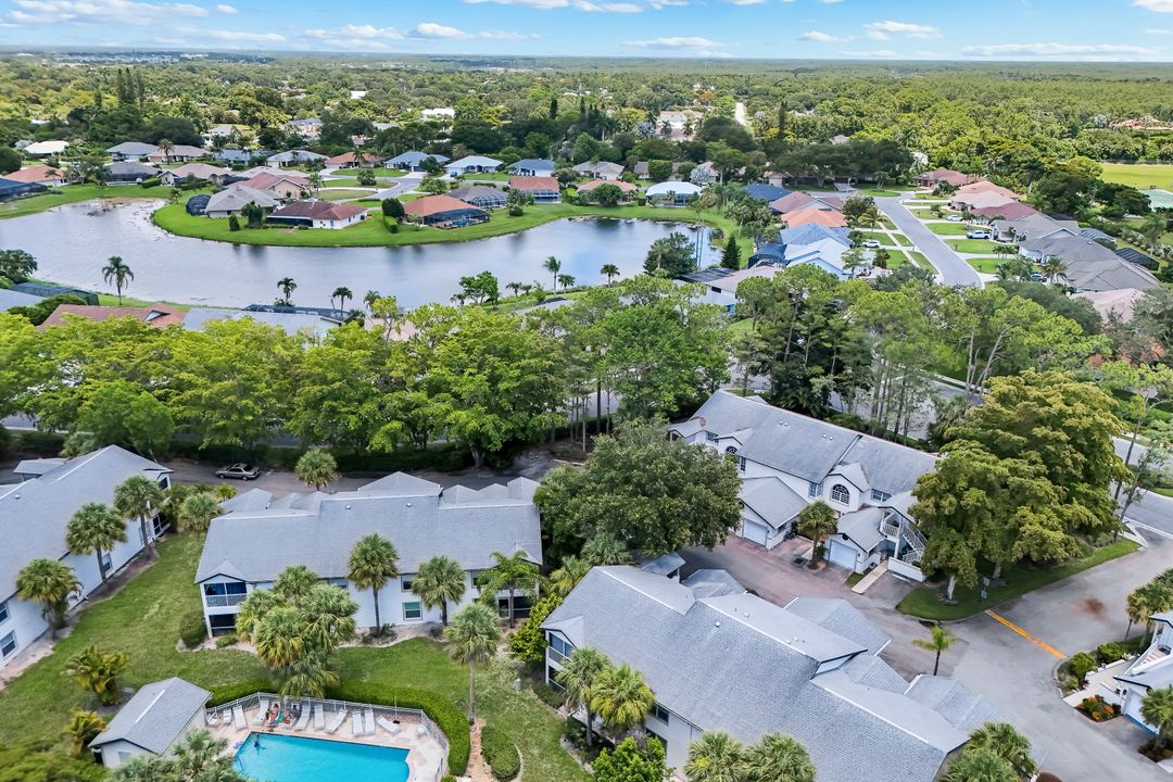 9624 Crescent Garden Dr #201, Naples, FL 34109