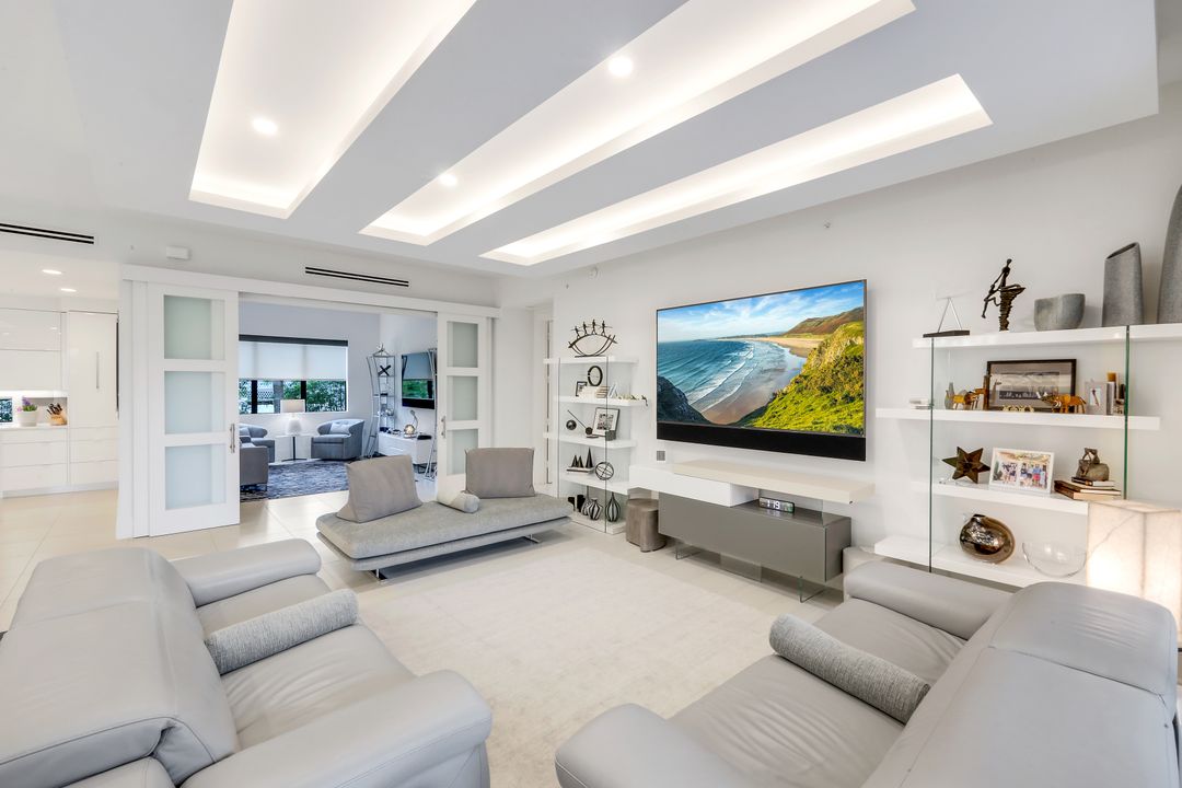 1135 3rd Ave S #210, Naples, FL 34102