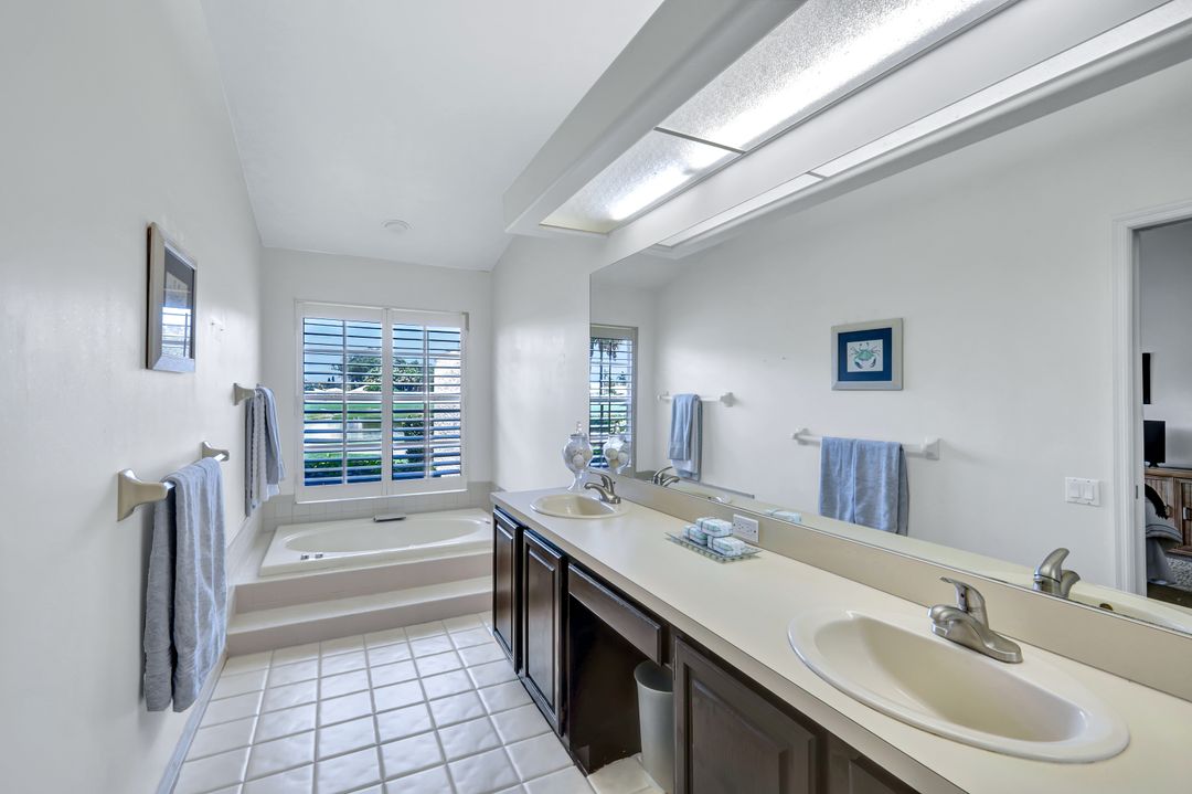 13460 Bridgeford Ave, Bonita Springs, FL 34135