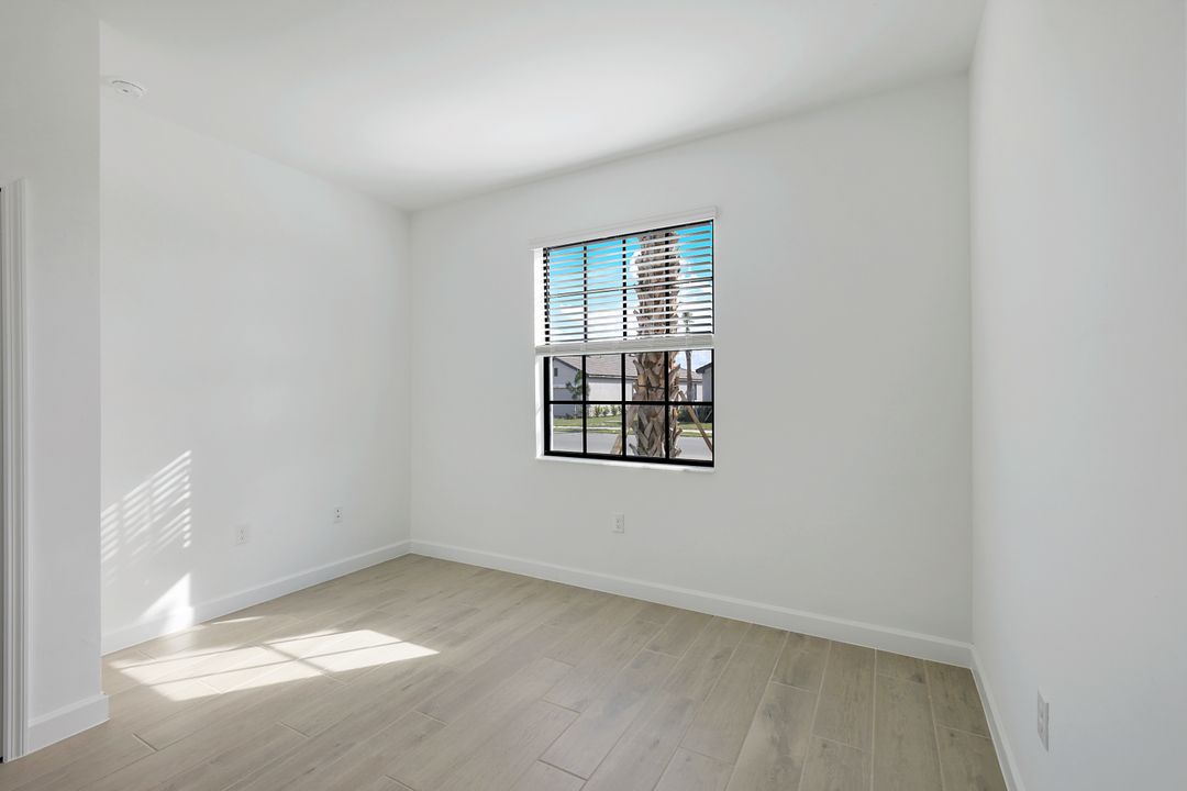 13838 Hunter Oak Dr, Fort Myers, FL 33913