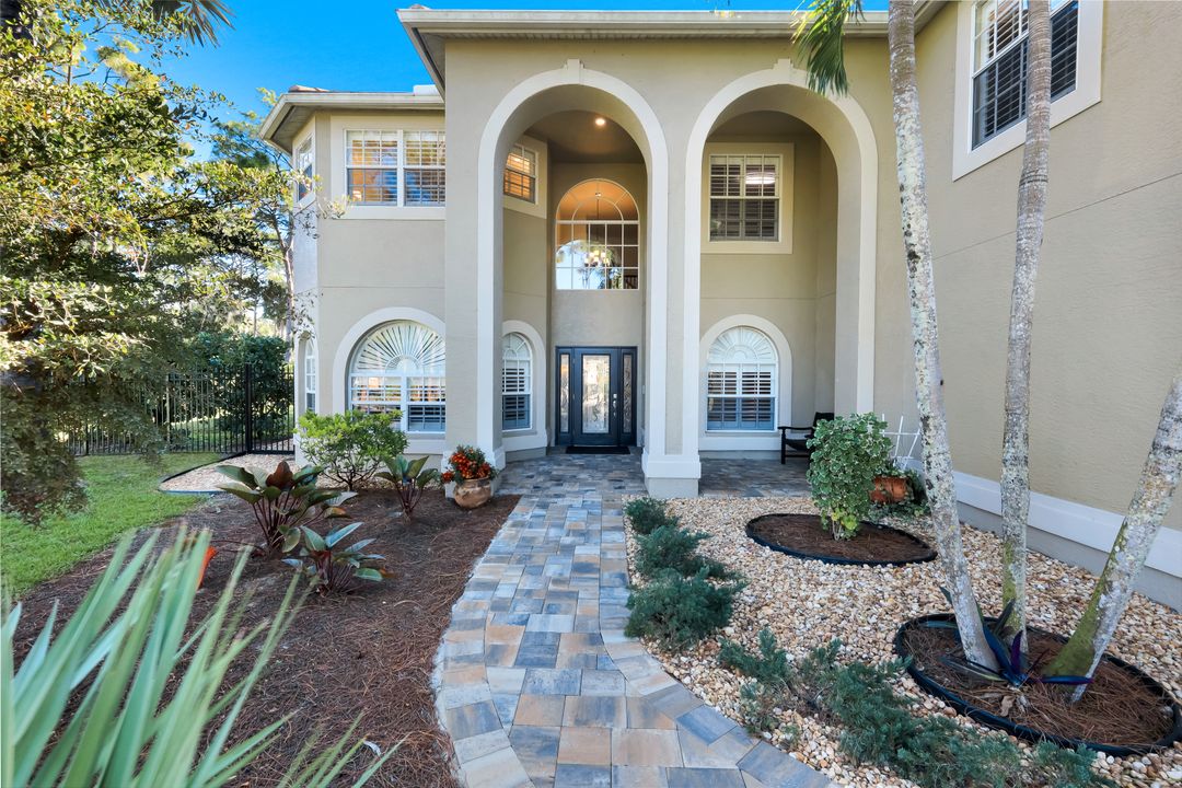 25295 Catskill Dr, Bonita Springs, FL 34135