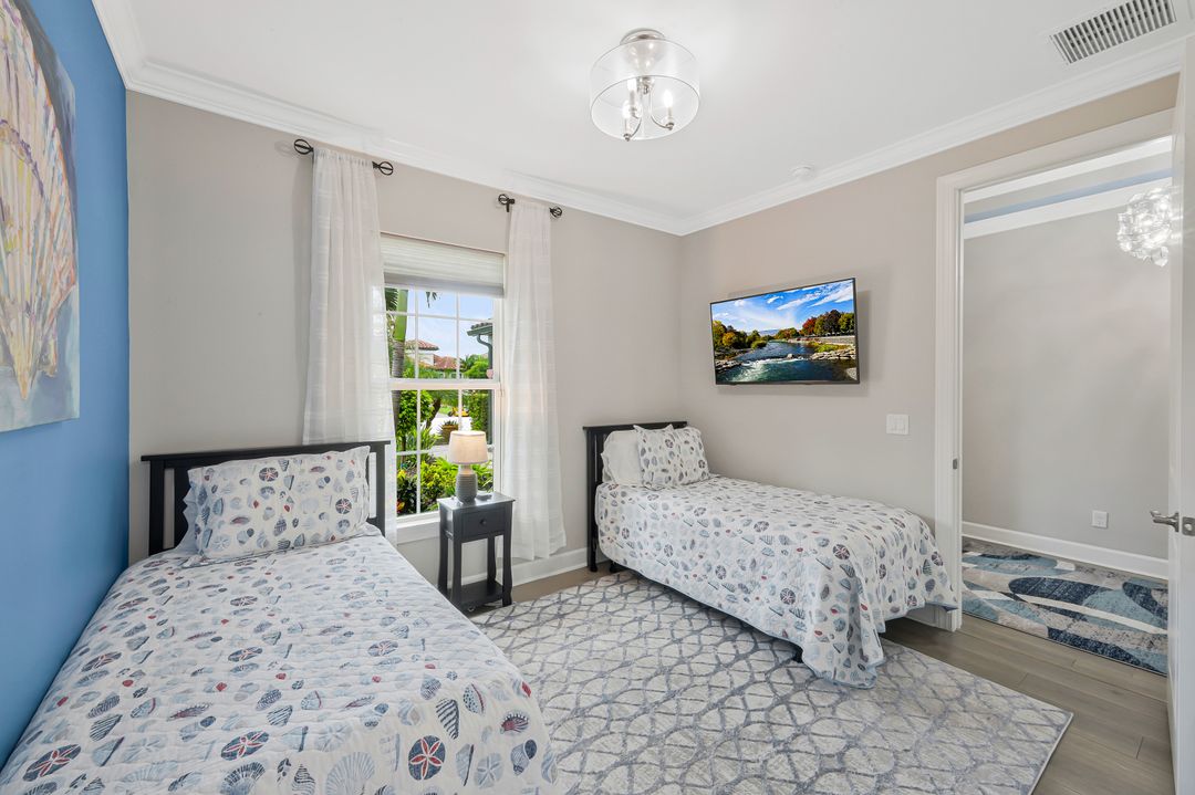 11720 Canal Grande Dr, Fort Myers, FL 33913