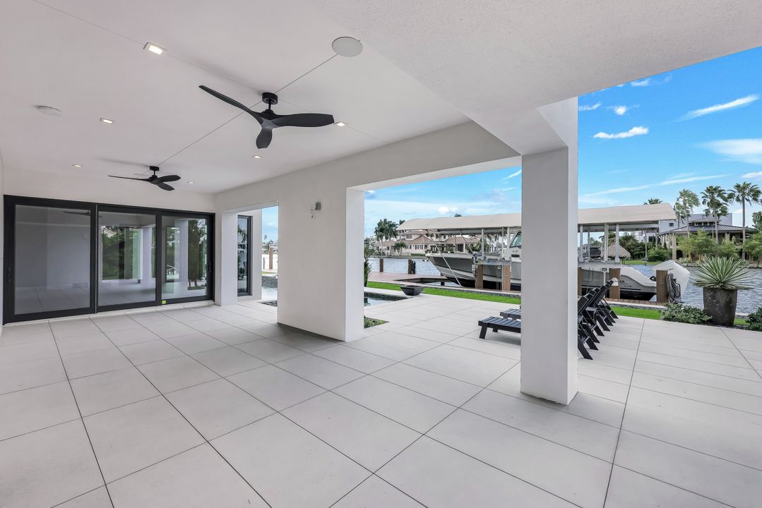 348 Seagull Ave, Naples, FL 34108