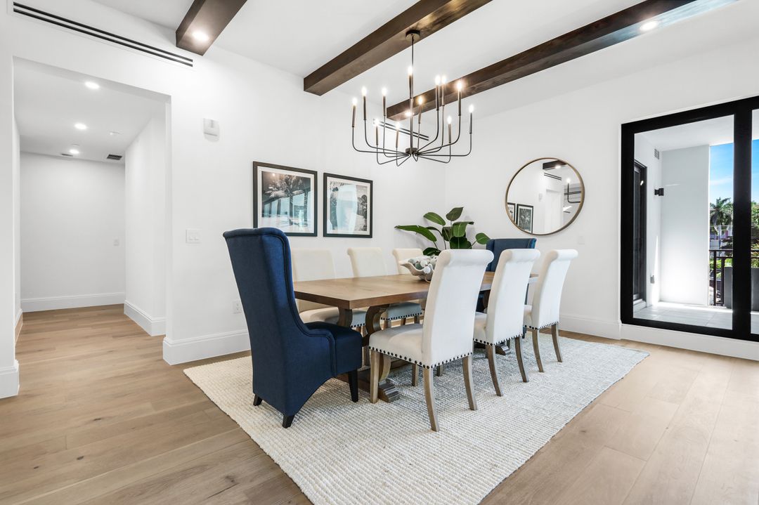 1130 3rd Ave S #211, Naples, FL 34102