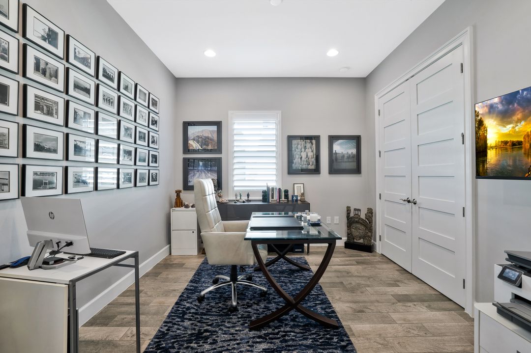 5811 Haiti Dr, Naples, FL 34113