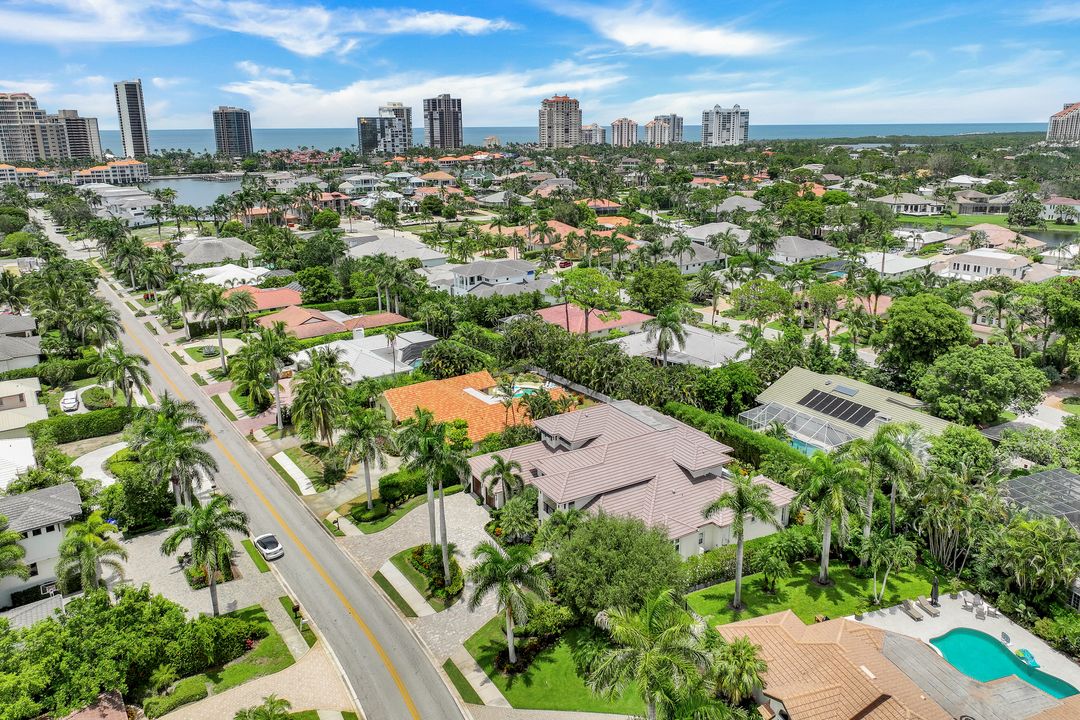 569 Neapolitan Way, Naples, FL 34103