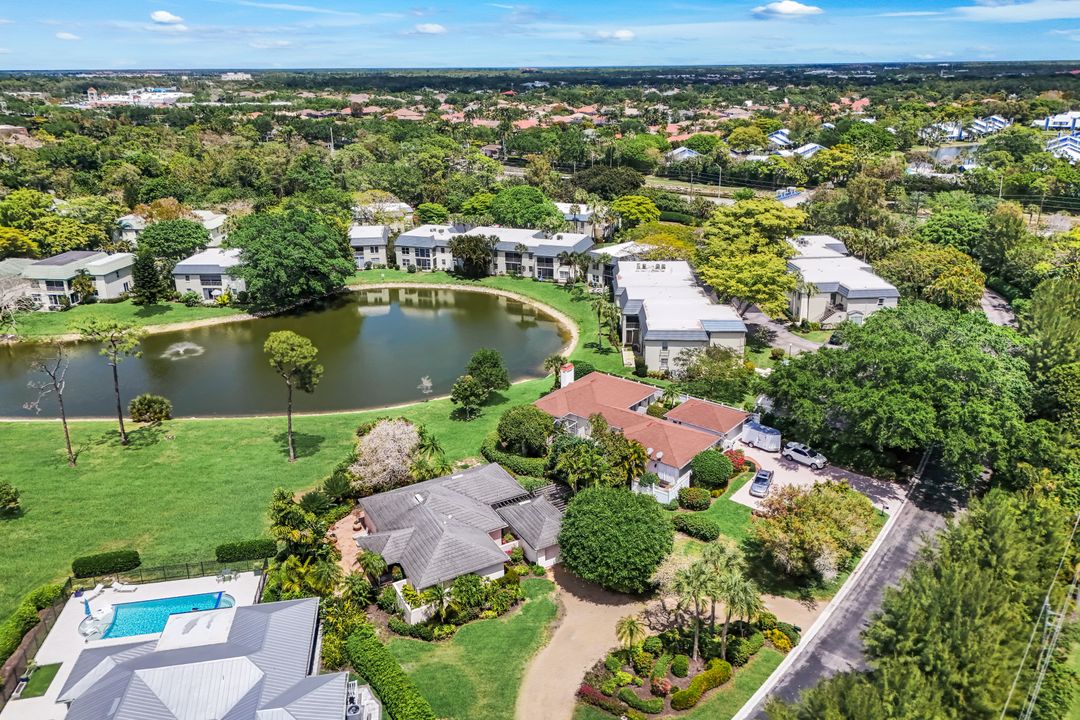 330 Bald Eagle Dr, Naples, FL 34105