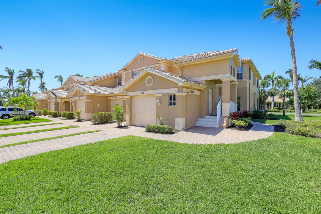 13961 Lake Mahogany Blvd #2724, Fort Myers, FL 33907