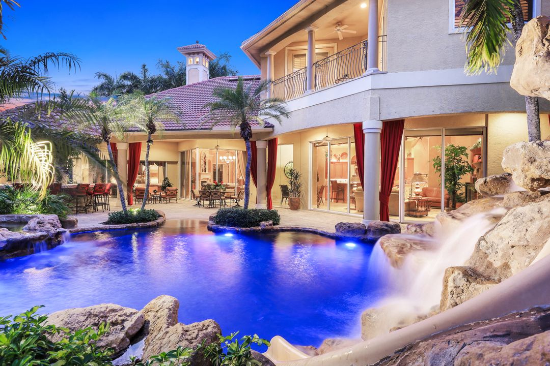 2350 Cheshire Ln, Naples, FL 34109