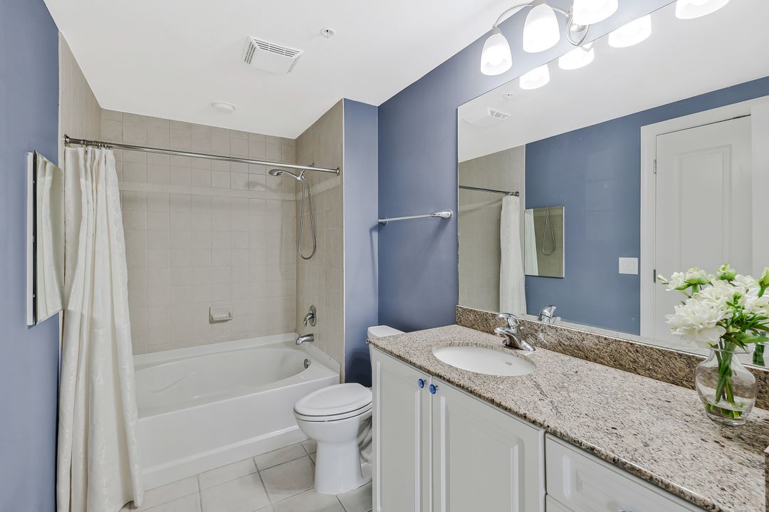 2825 Palm Beach Blvd #316, Fort Myers, FL 33916