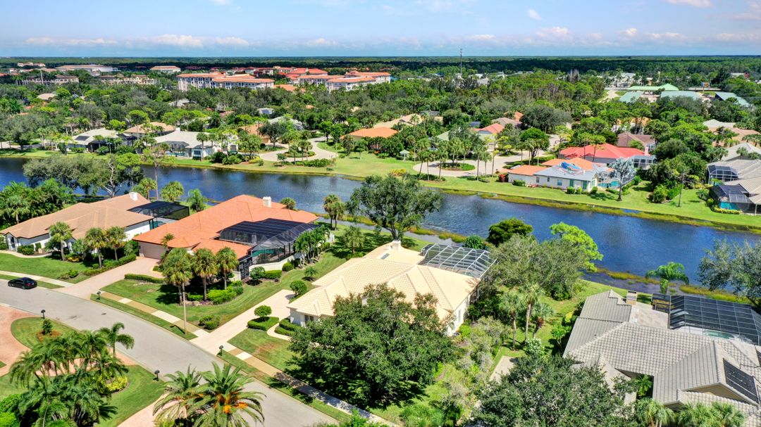 24421 Woodsage Dr, Bonita Springs, FL 34134