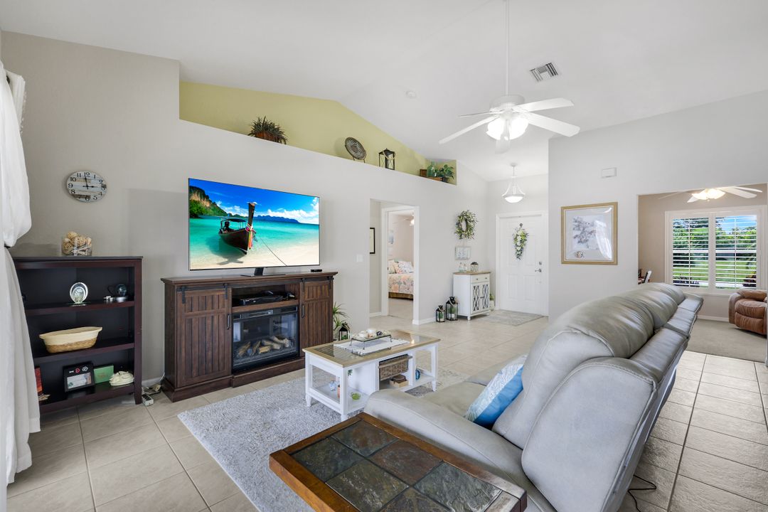 1815 NE 2nd Pl, Cape Coral, FL 33909