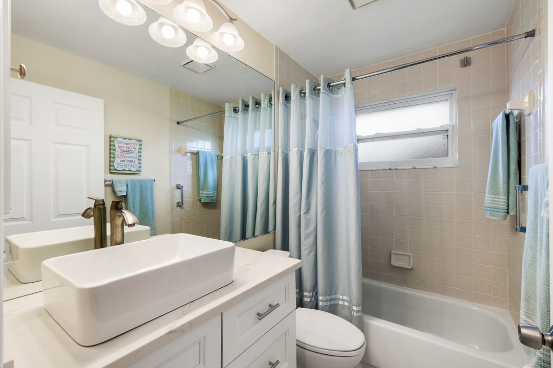 27968 Lance Dr, Bonita Springs, FL 34135