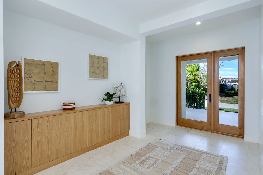 14 Sabre Ln, Naples, FL 34102