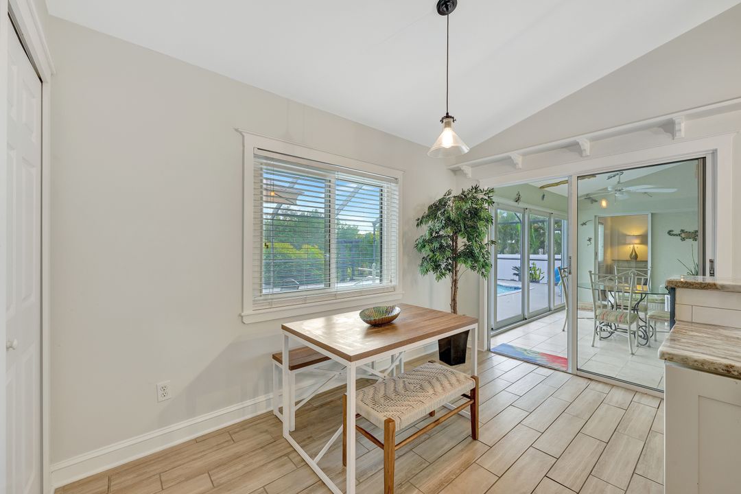 3015 SW 7th Ave, Cape Coral, FL 33914