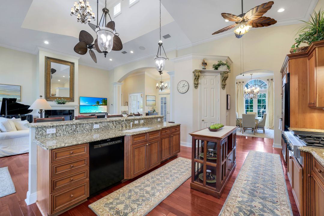 940 Sea Oats Ct, Marco Island, FL 34145