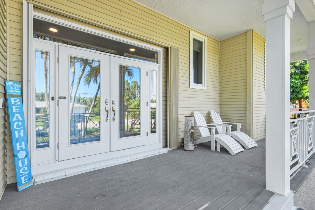 1111 Schooner Pl, Sanibel, FL 33957