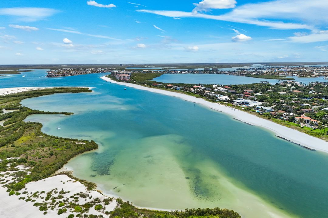 834 Hideaway Cir W, Marco Island, FL 34145